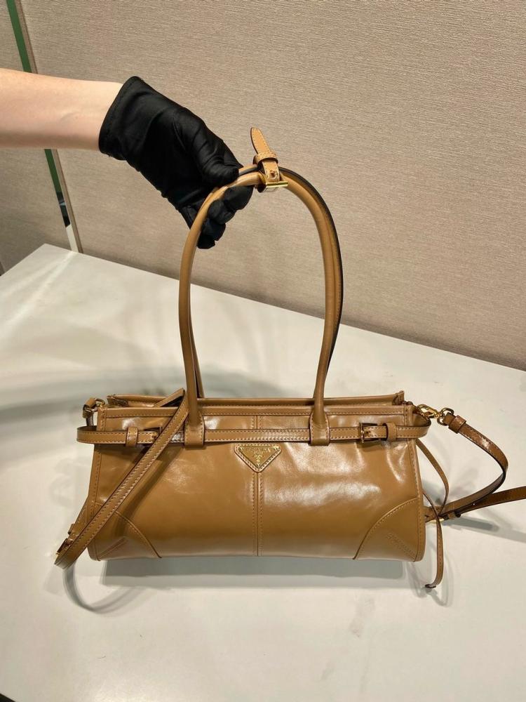 Prada 32cm