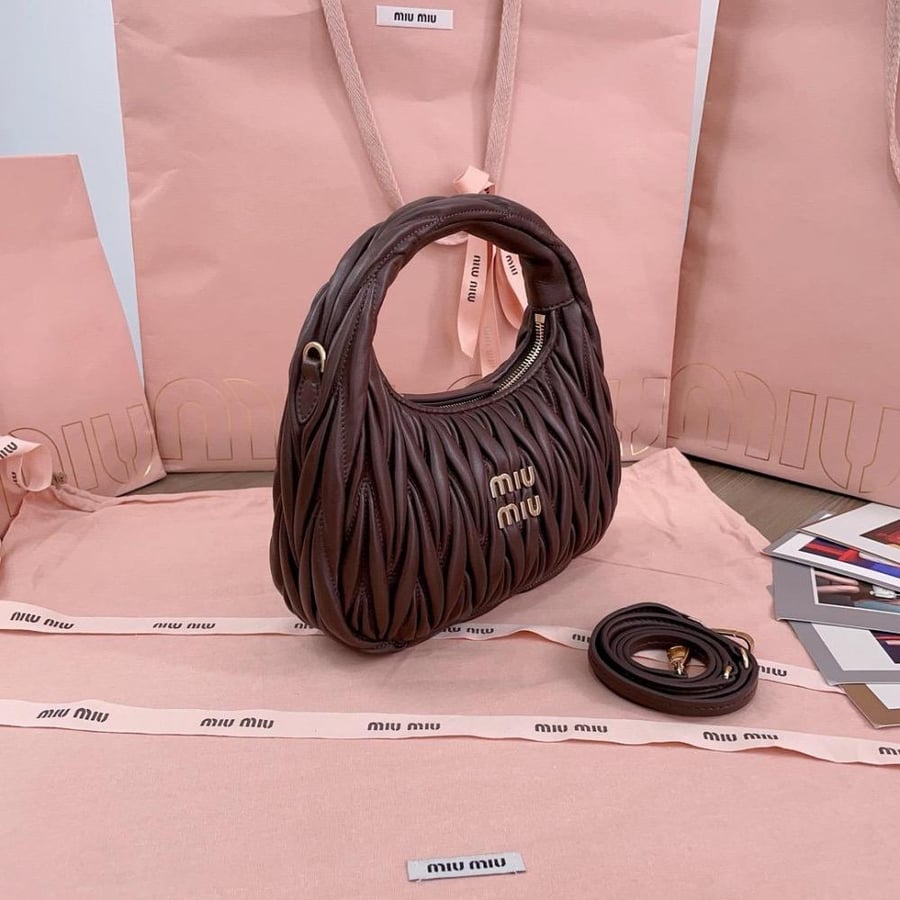 Miu Miu 23cm