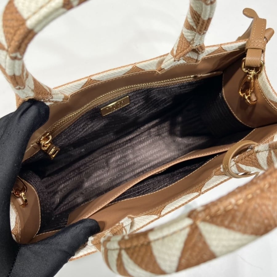 Prada 28cm