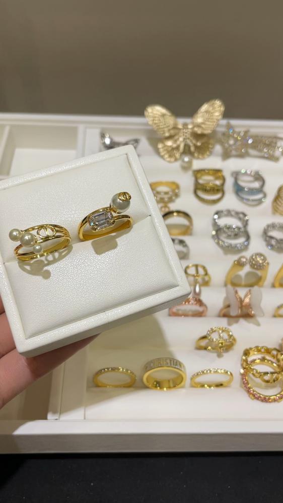 Dior ring