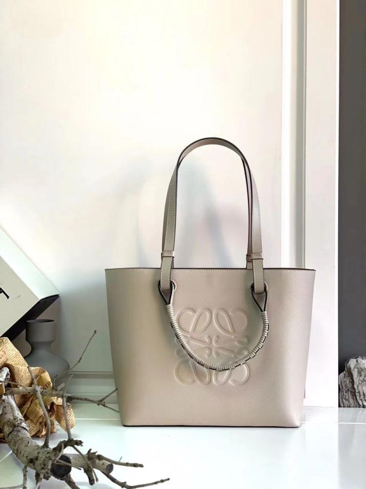 Loewe 29cm