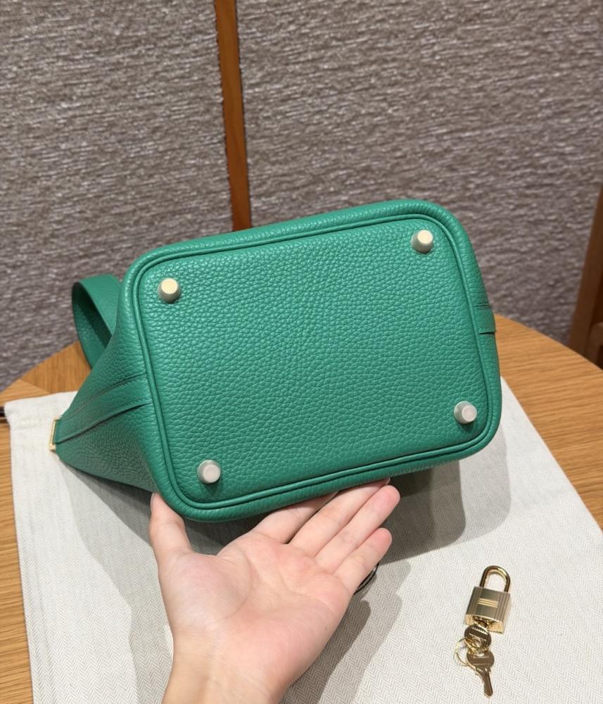 Hermès 18cm