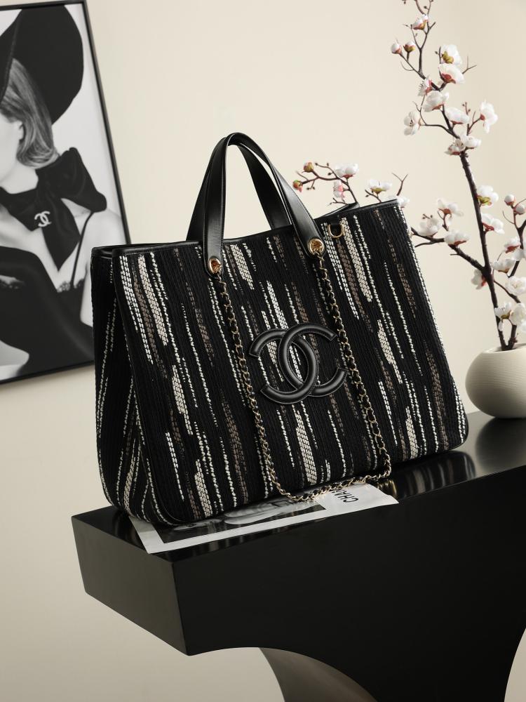 Chanel 33cm
