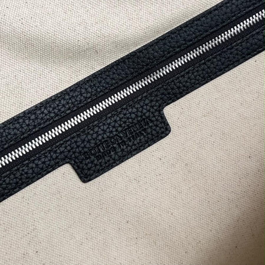 Bottega veneta 55cm