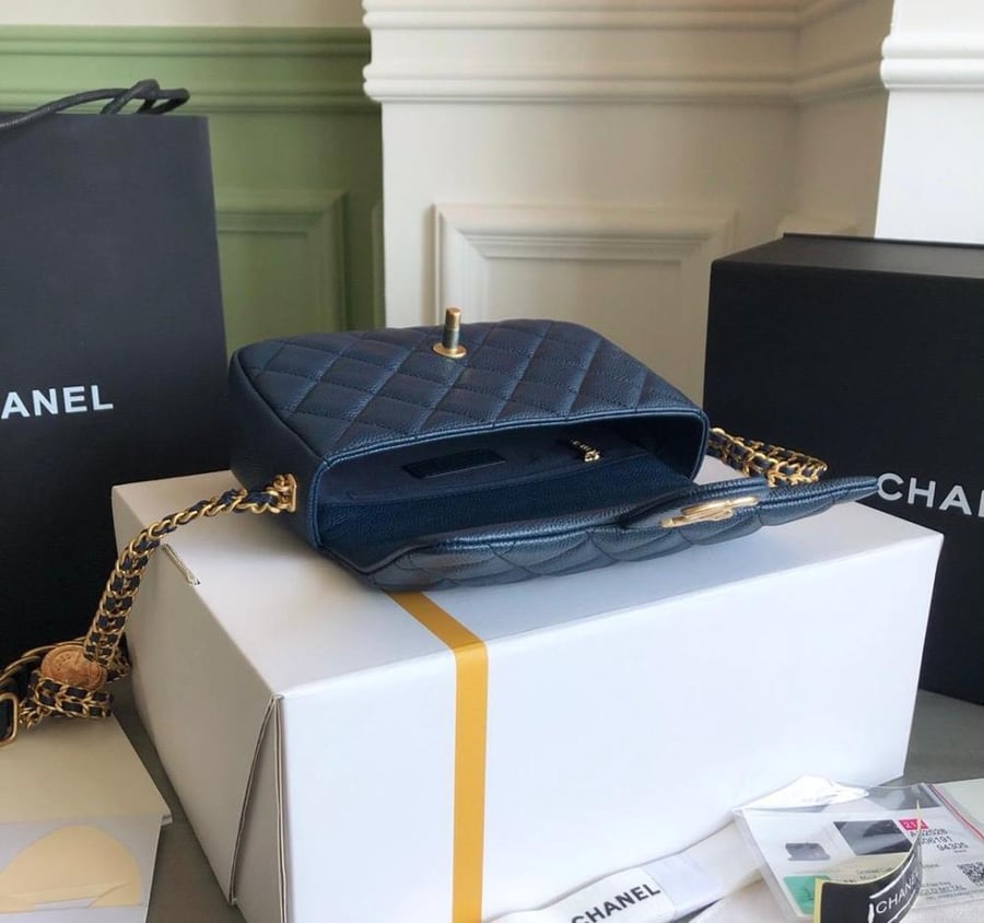 Chanel 21cm