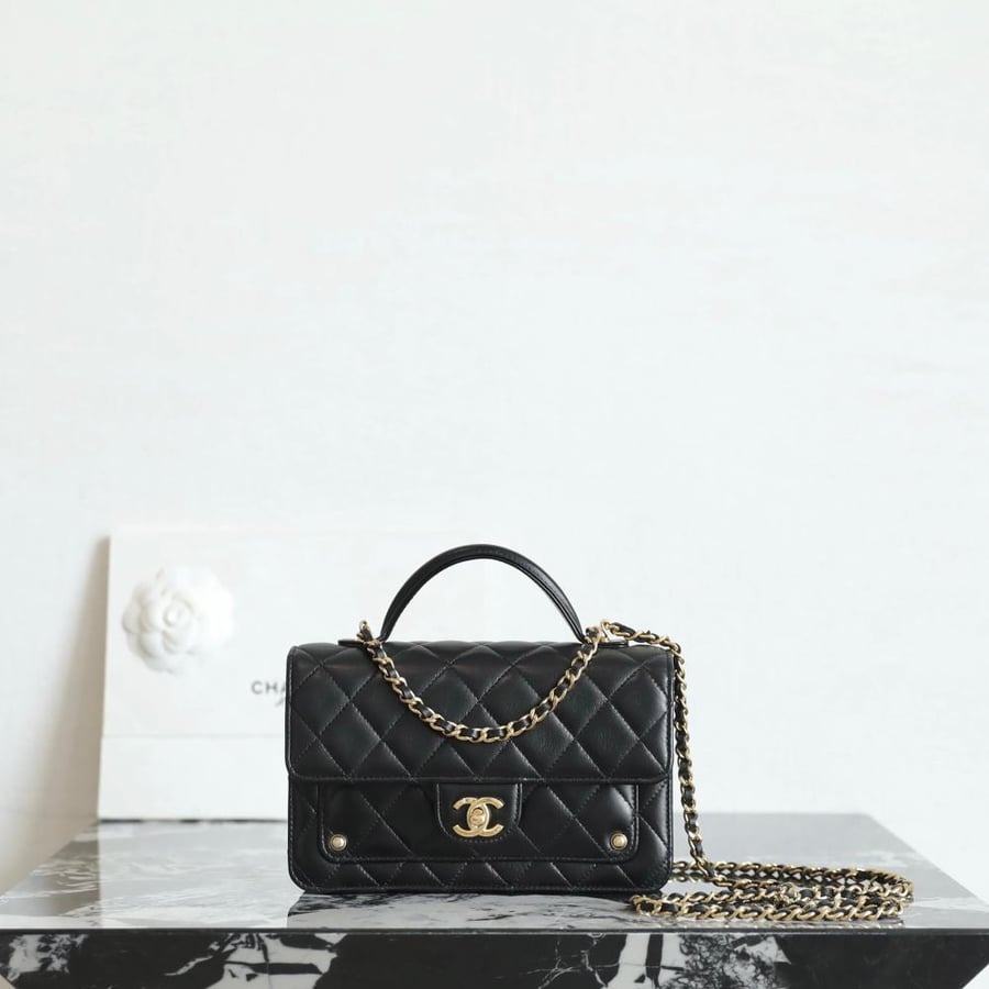 Chanel bag black