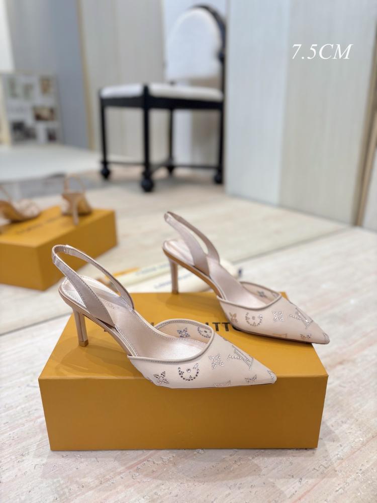 حذاء كعب عالي Lv heels بارتفاع 7 5 سم مع تفاصيل منقوشة