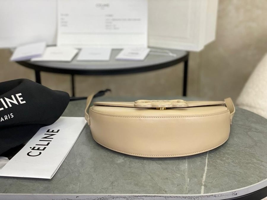 Celine 23cm