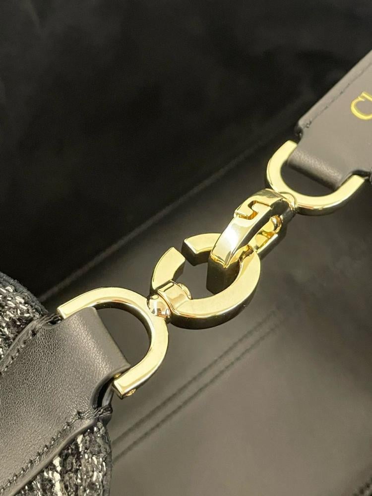Dior 28cm