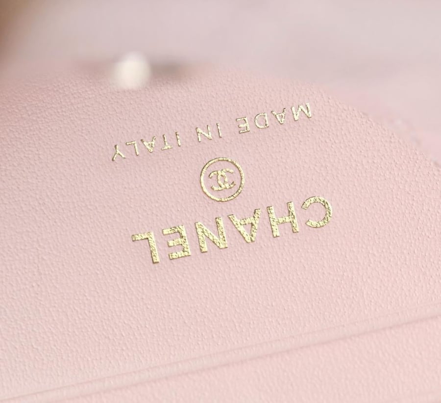Chanel 19cm