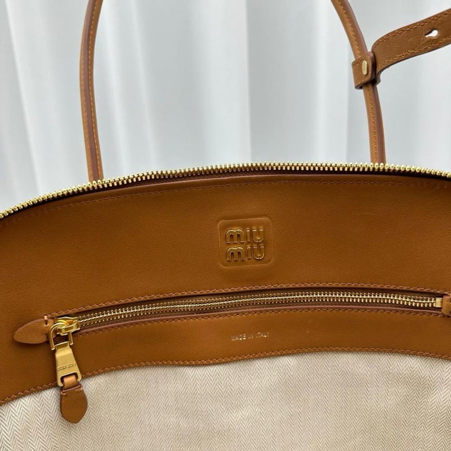 Miu Miu 39cm