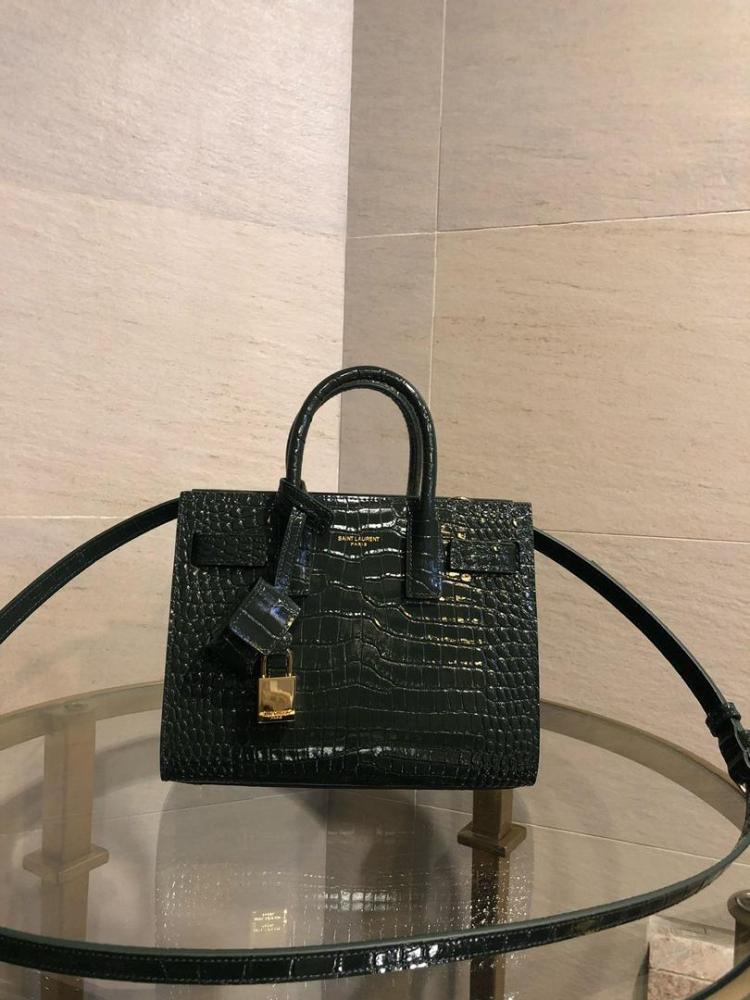 YSL 22cm