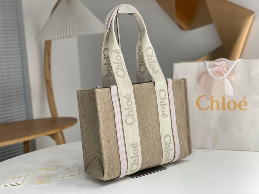Chloè 37cm