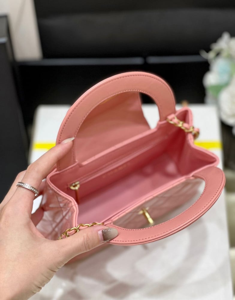 Chanel 19cm