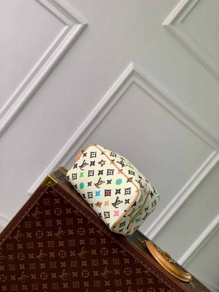 LV 23cm