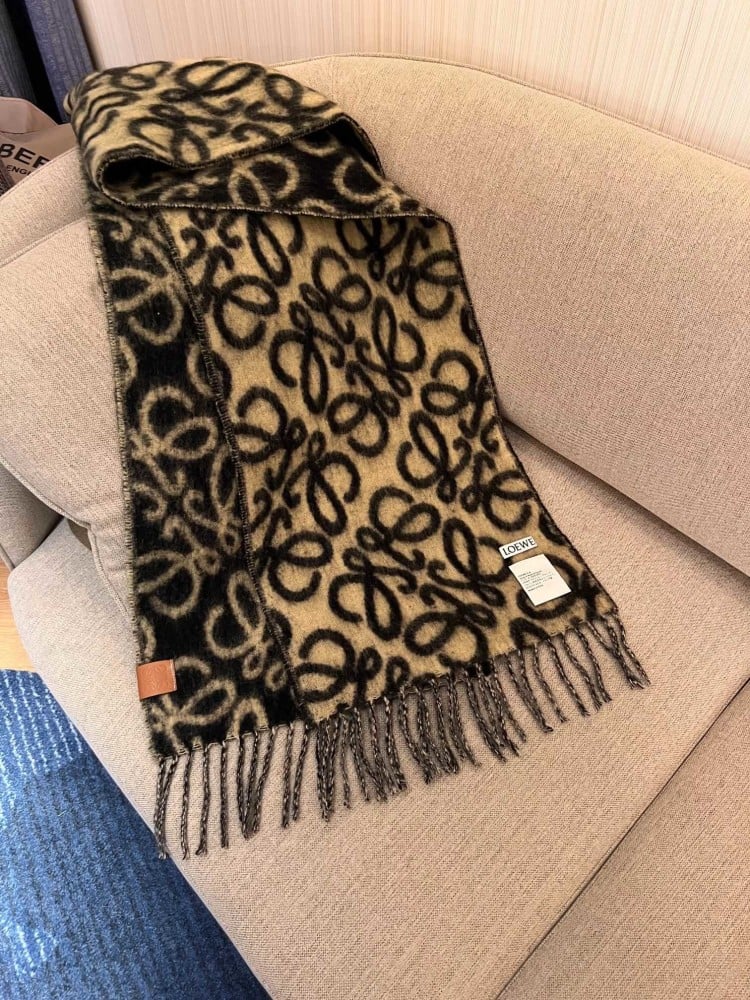 Loewe scarf