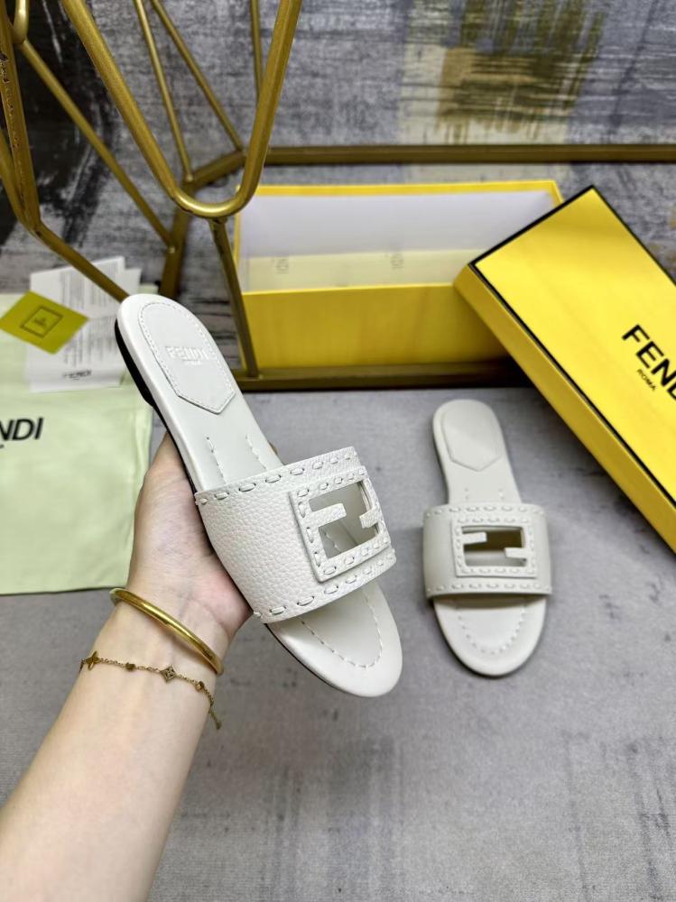Fendi slippers