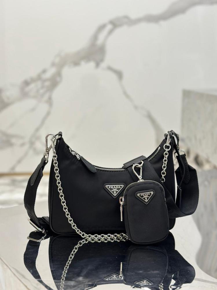 Prada 22cm