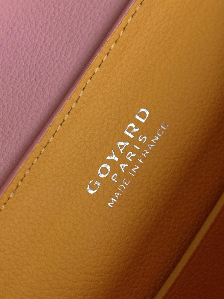 Goyard 20cm