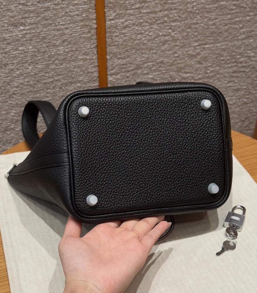 Hermès 18cm