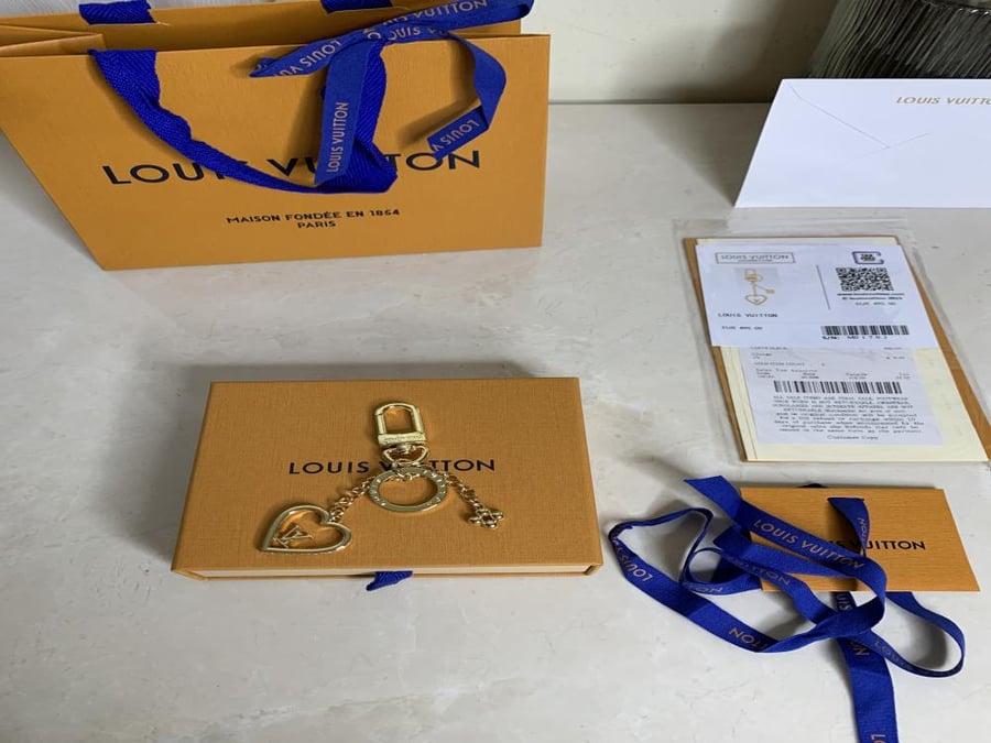 Lv accessories