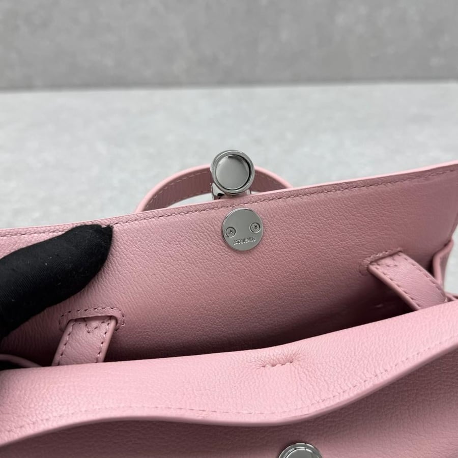 Jacquemus 24cm
