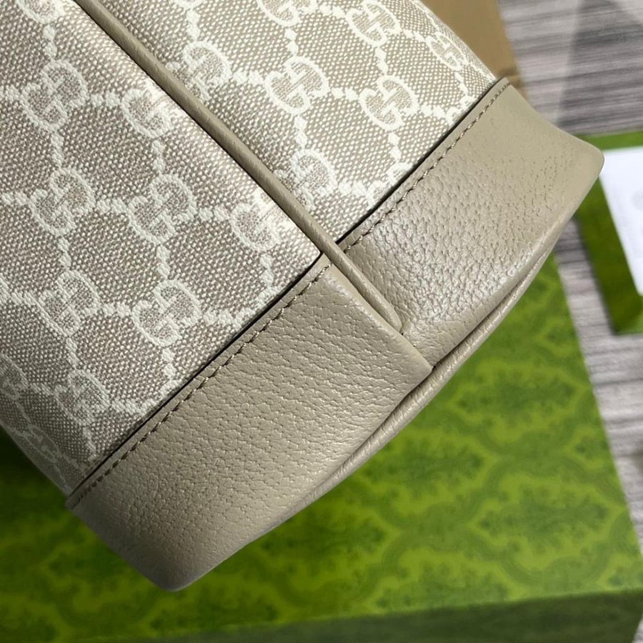 Gucci 38cm