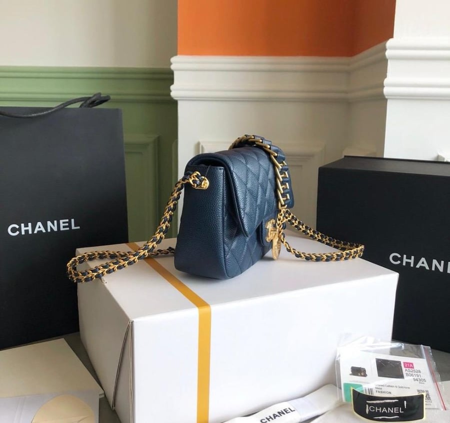 Chanel 21cm