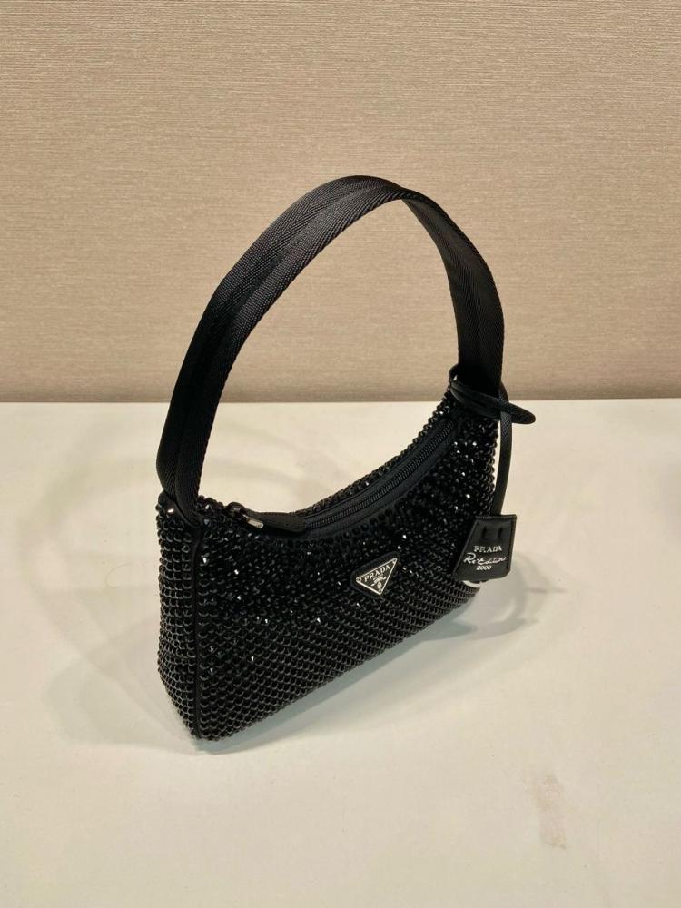 Prada 23cm