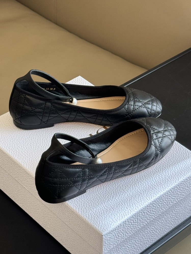 Dior ballerina