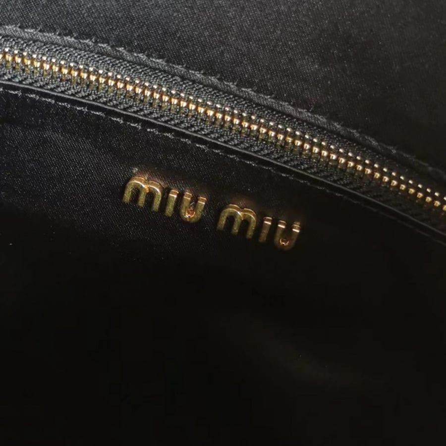 Miu Miu 42cm