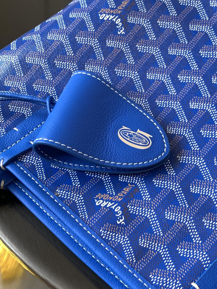 Goyard 20cm