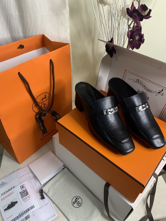 Hermès black