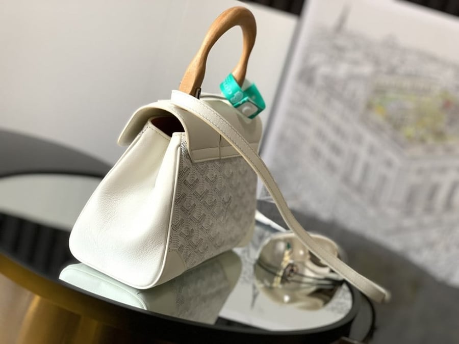Goyard 20cm