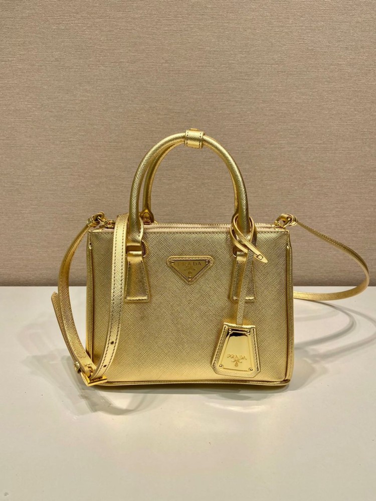 Prada 20cm