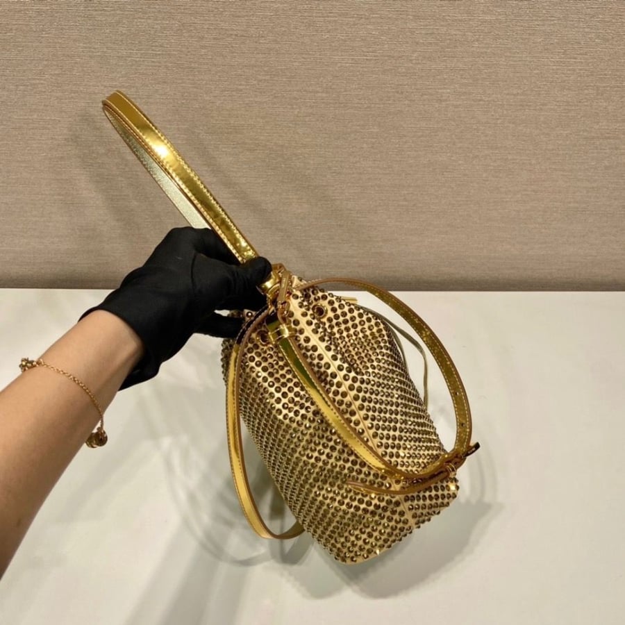 Prada 16cm