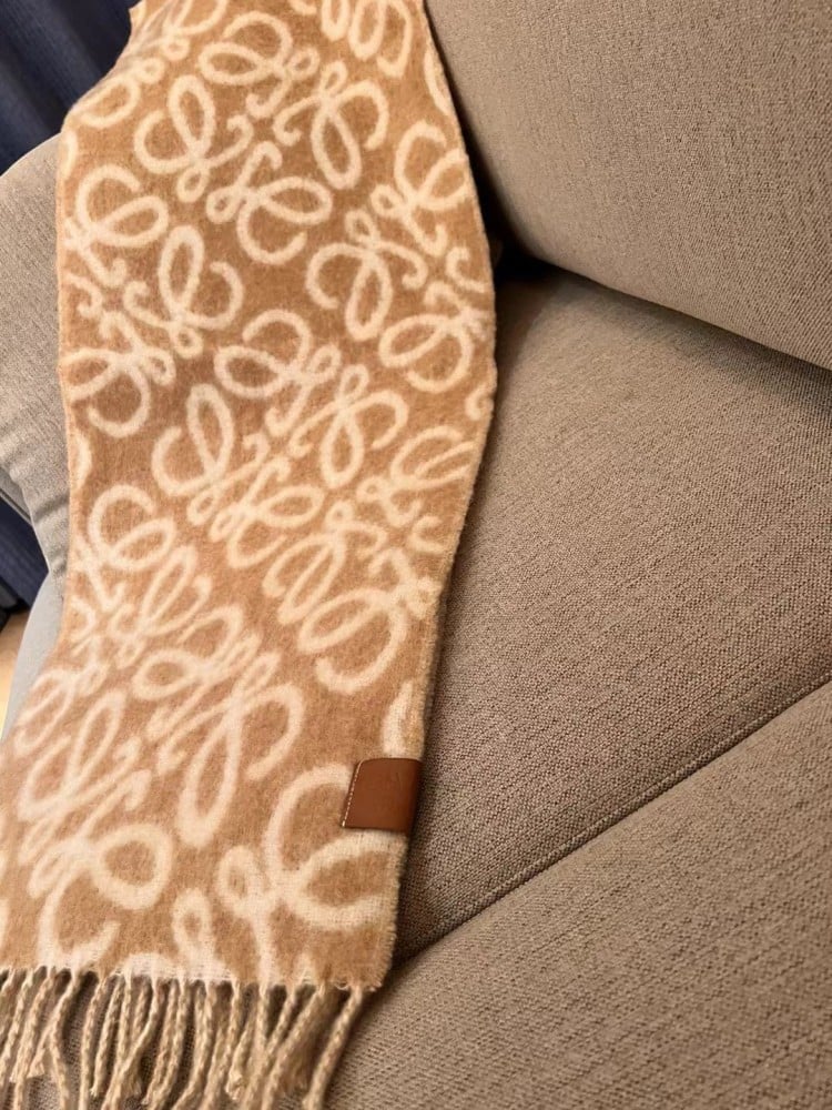 Loewe scarf