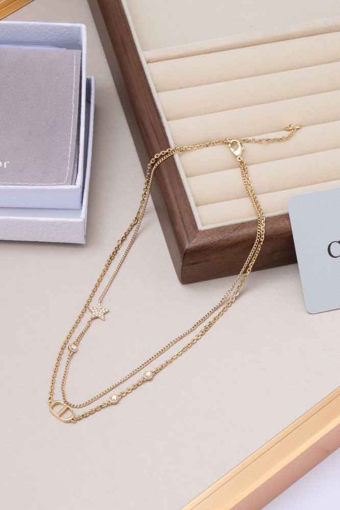 Dior necklace