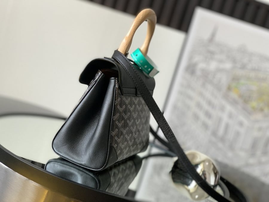 Goyard 20cm