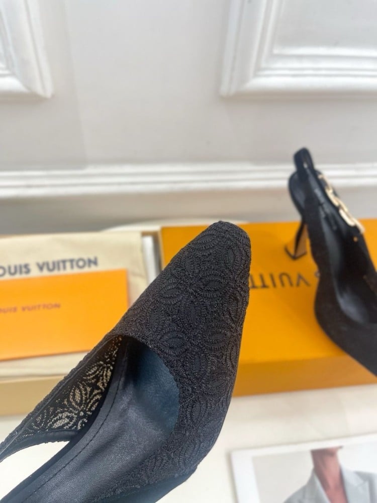 LV black