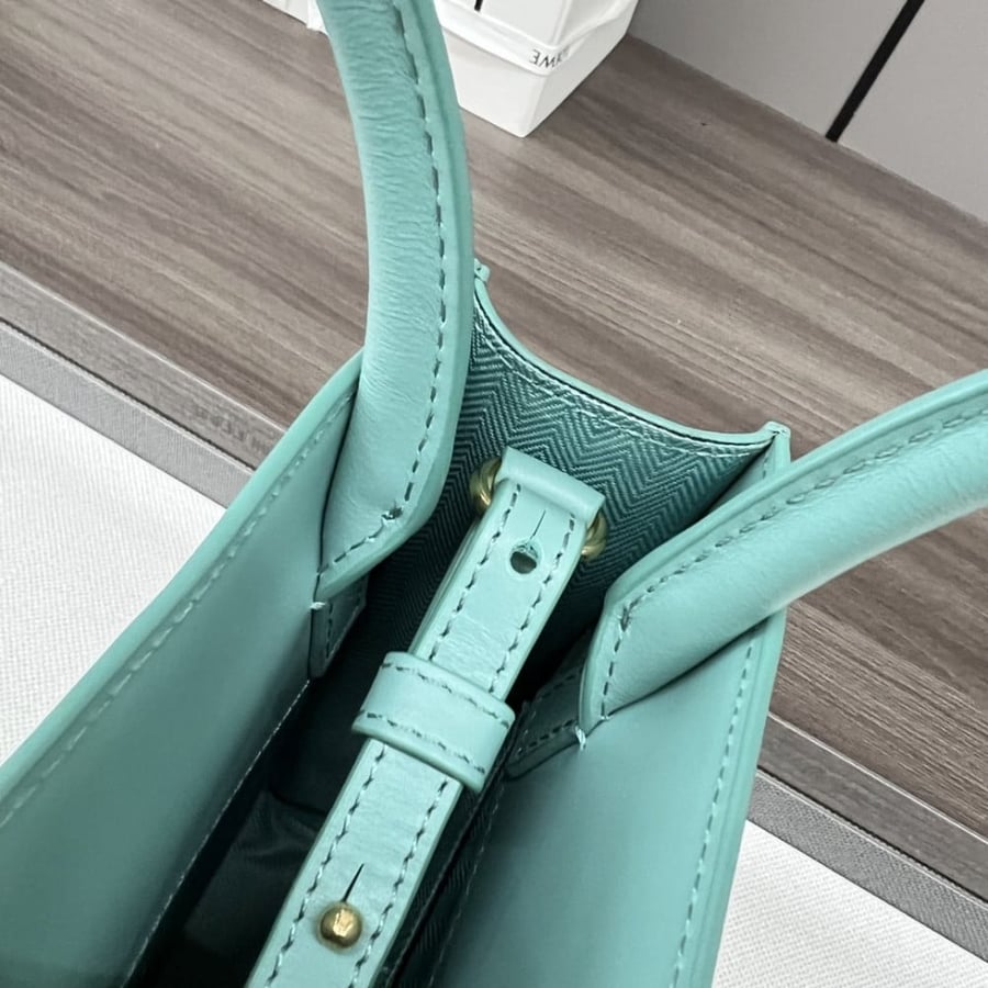 Loewe 21cm