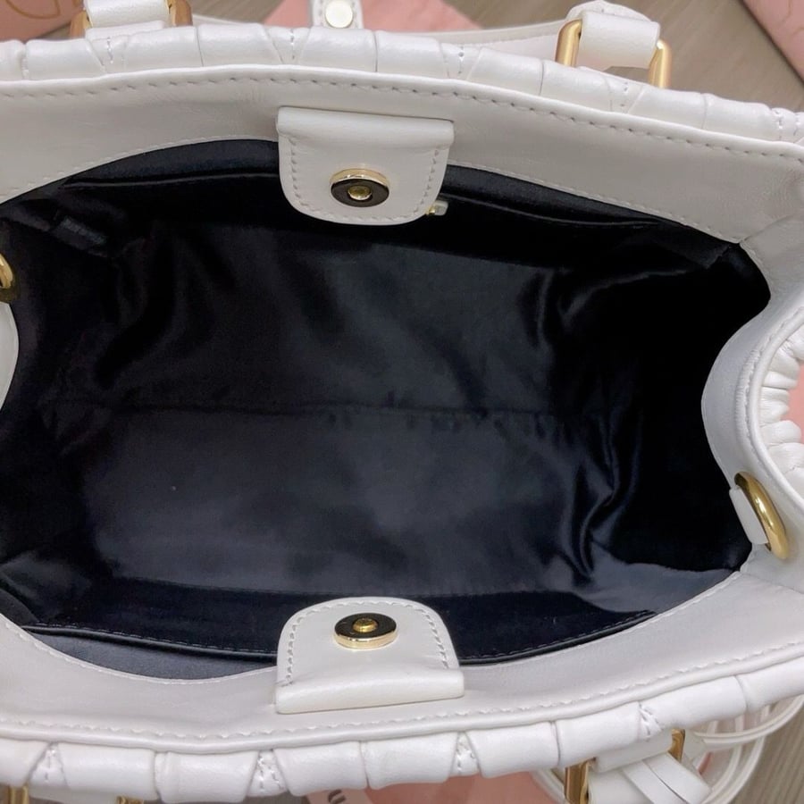 Miu Miu 20cm