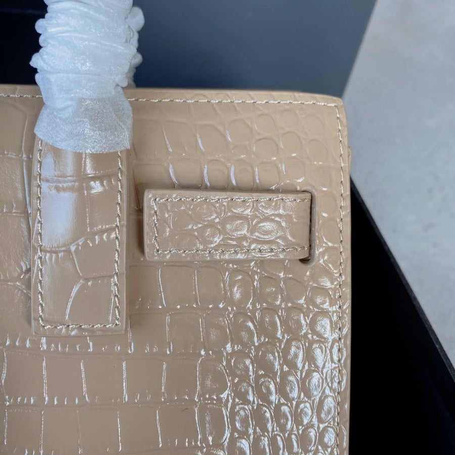 YSL 22cm