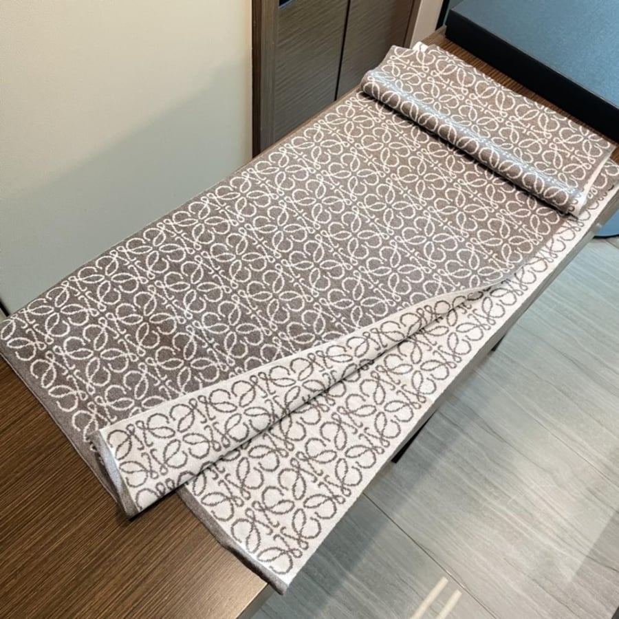 Loewe scarf