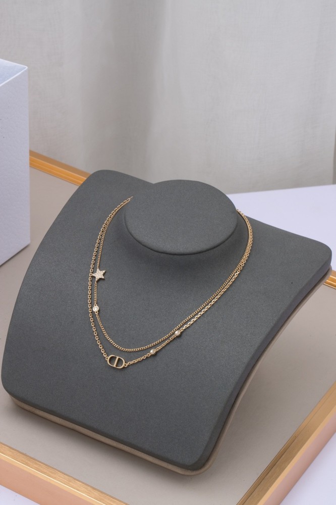 Dior necklace