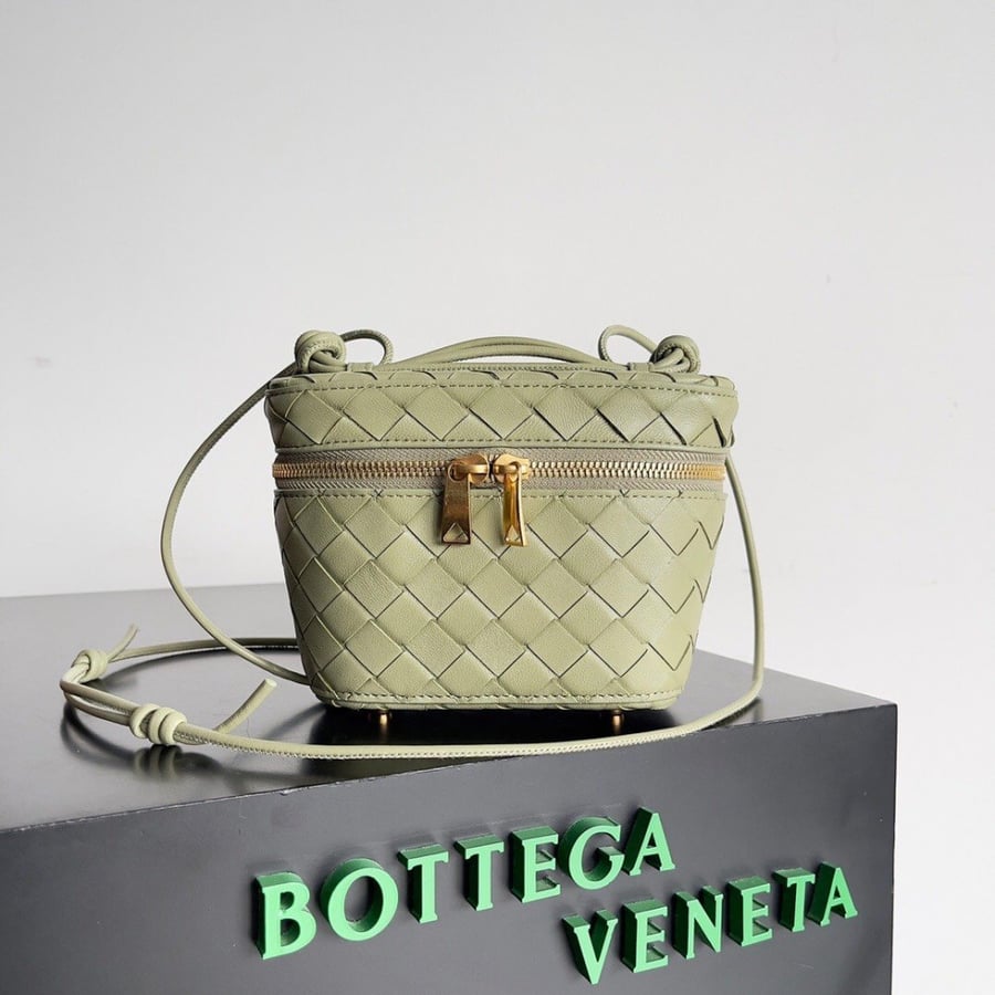 Bottega veneta 18cm