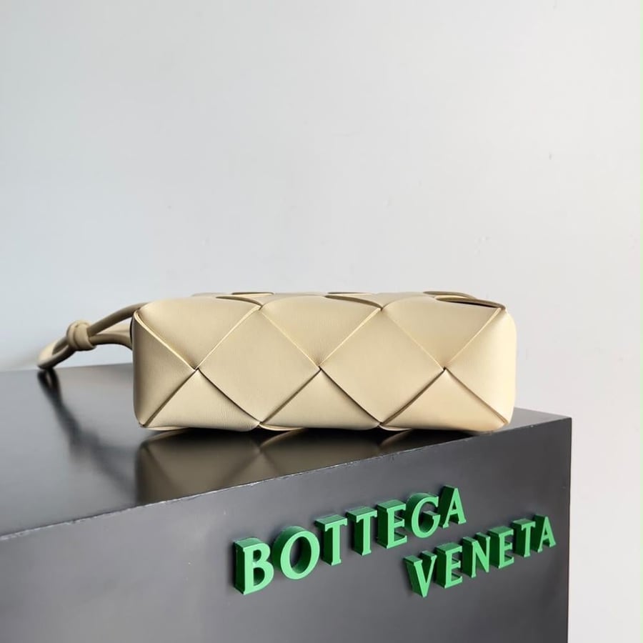 Bottega veneta 21cm