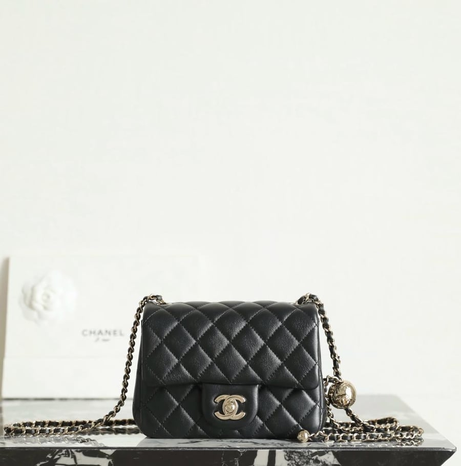 Chanel 18cm