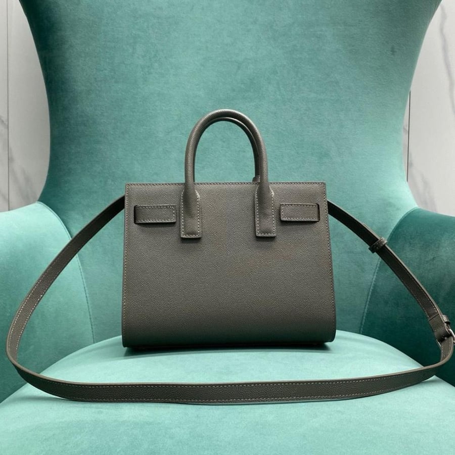 YSL 22cm
