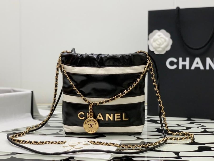 Chanel 23cm